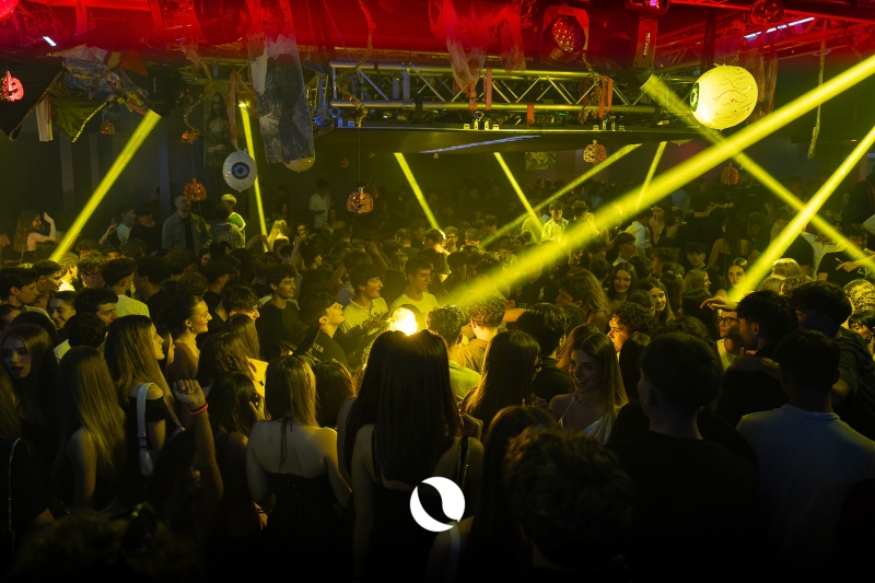 01.11-Pala-Club-77-di-85