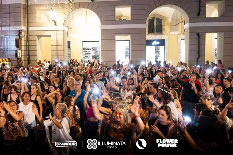 02.07-FLOWER-POWER-Pala-Club-x-Illuminata-Cuneo-34-di-62