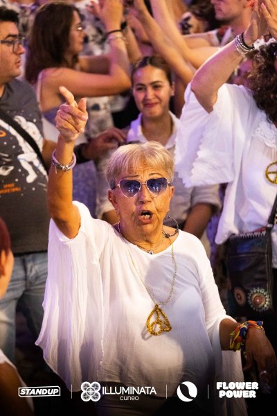 02.07-FLOWER-POWER-Pala-Club-x-Illuminata-Cuneo-43-di-62