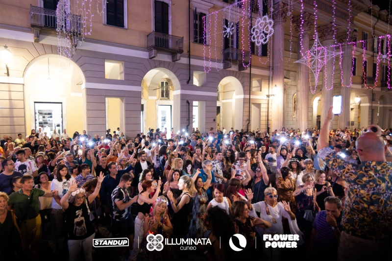 02.07-FLOWER-POWER-Pala-Club-x-Illuminata-Cuneo-_1-di-62