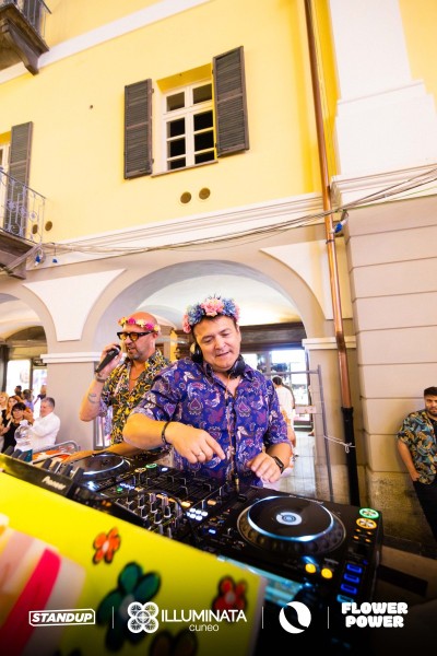 02.07-FLOWER-POWER-Pala-Club-x-Illuminata-Cuneo-_4-di-62