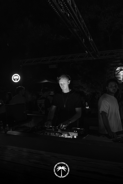 04.07-TOUCH-SUMMER-29-di-87