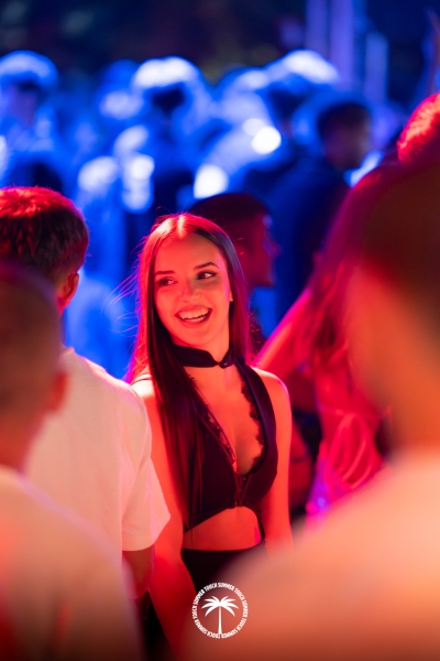 04.07-TOUCH-SUMMER-77-di-87