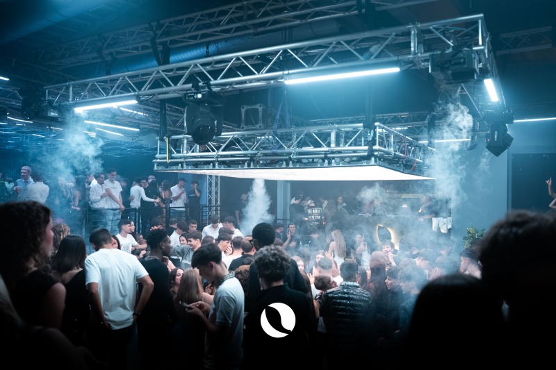 04.10-PALA-CLUB-74-di-76