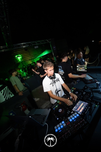 05.09-TOUCH-SUMMER-48-di-81