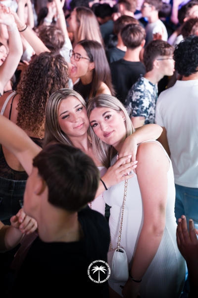 10.06-Touch-Summer-55-di-88