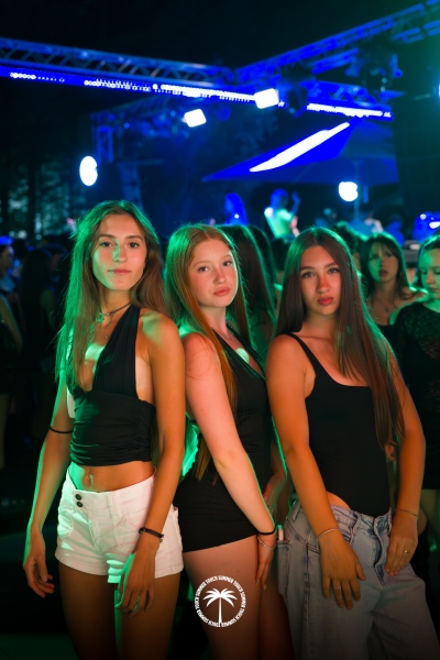 10.06-Touch-Summer-83-di-88