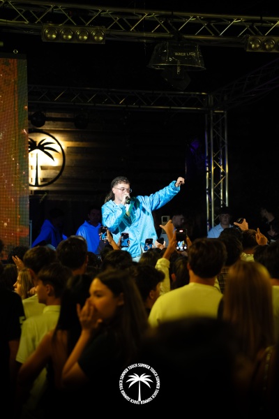 12.09-TOUCH-SUMMER-15-di-86