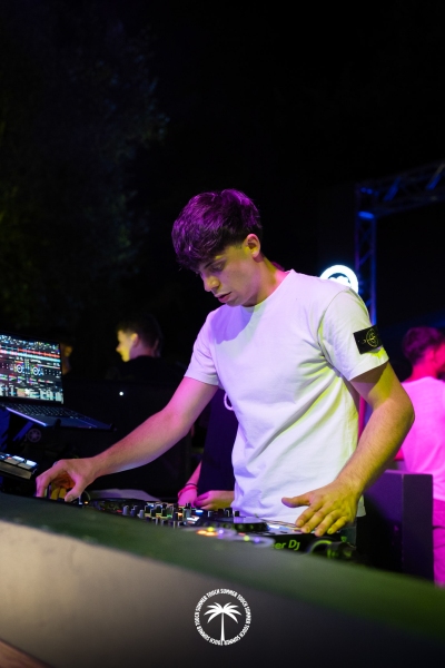 18.07-TOUCH-SUMMER-47-di-60