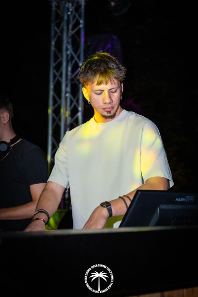 TOUCH20_09-19