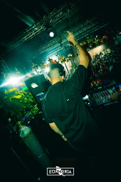 Euphoria-25-di-149