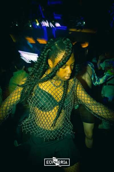 Euphoria-64-di-149
