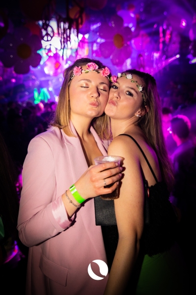 FLOWER-POWER-Pala-Club-52-di-111