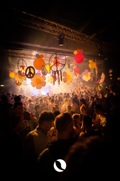 FLOWER-POWER-Pala-Club-59-di-111